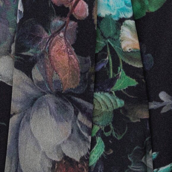**** NWT *****. Nellie Dress in Daisy Noir Wildflower! - Picture 2 of 3